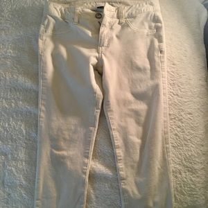 American eagle white jeans